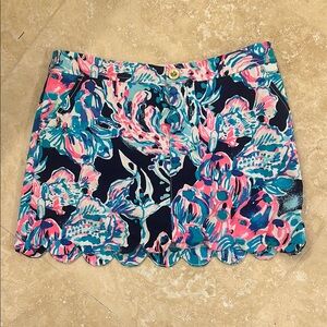Lilly Pulitzer Floral Scallop Hem Shorts